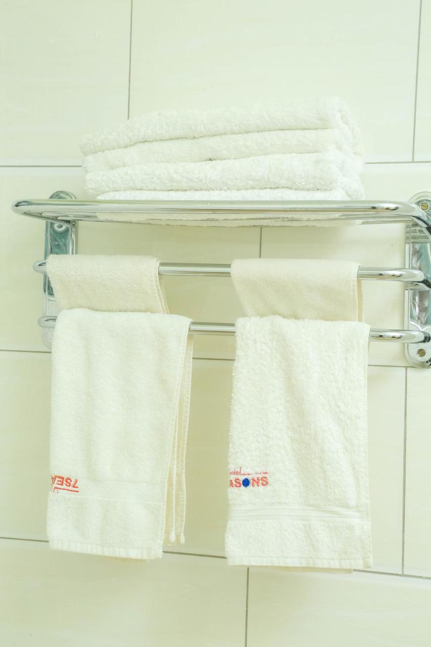 Hotel 7 Seasons エンテベ エクステリア 写真